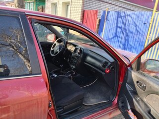2005 Hyundai Sonata ТагАЗ IV (EF) Рестайлинг, красный, 300000 рублей, вид 4