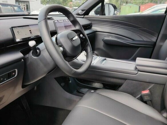 2026 Omoda C7, серый, 3099000 рублей - вид 8