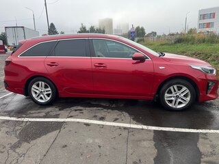 2019 Kia Ceed III, красный, 1640000 рублей, вид 4