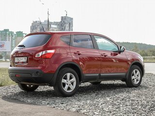 2010 Nissan Qashqai I Рестайлинг, красный, 899000 рублей, вид 5