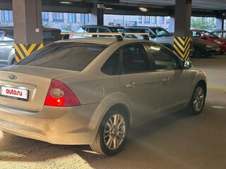 2010 Ford Focus II Рестайлинг, серебристый, 359000 рублей, вид 4