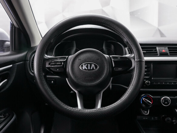2018 Kia Rio IV, серебристый, 1144000 рублей - вид 13