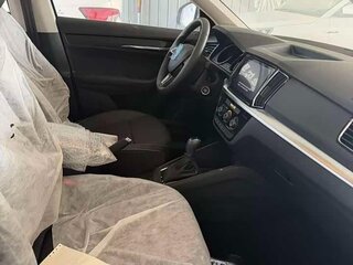 2025 Skoda Kamiq I Рестайлинг, белый, 2108981 рублей, вид 4