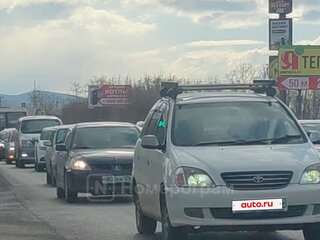 1998 Toyota Nadia, белый, 450000 рублей, вид 2