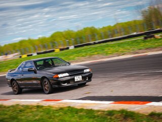 1992 Nissan Skyline VIII (R32), чёрный, 1350000 рублей, вид 1