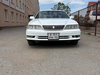 1998 Toyota Mark II VIII (X100), белый, 750000 рублей, вид 3