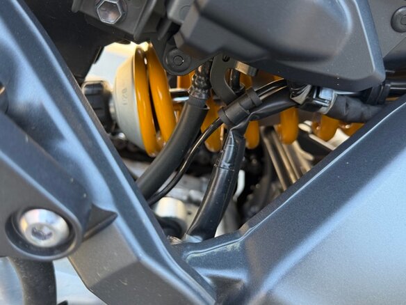 2023 Yamaha MT-09 (FZ-09), серый, 1269000 рублей - вид 15