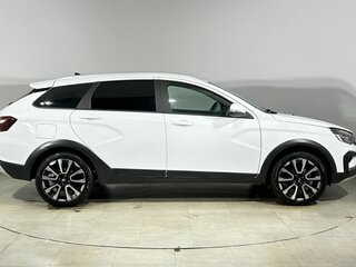 2026 Lada (ВАЗ) Vesta SW Cross I Рестайлинг (NG), белый, 1675000 рублей, вид 5