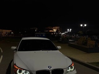 2004 BMW 5 серии 520i V (E60/E61), белый, 1050000 рублей, вид 1