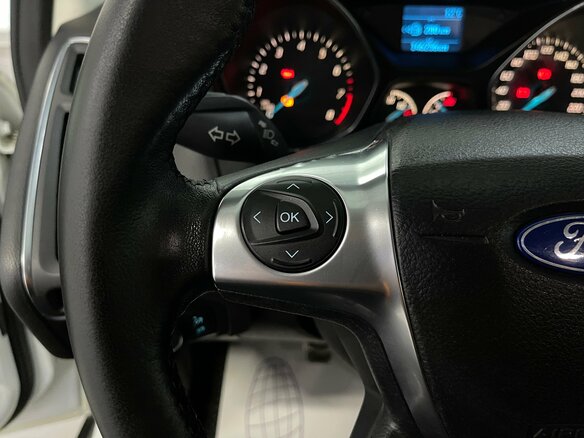2013 Ford Focus III, белый, 849000 рублей - вид 11