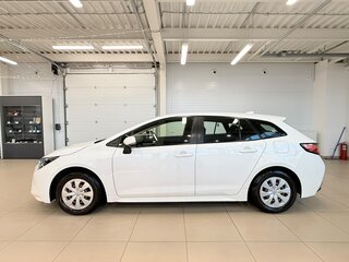 2020 Toyota Corolla XII (E210), белый, 1849900 рублей, вид 3