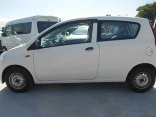 2012 Daihatsu Mira VII, белый, 380000 рублей, вид 3