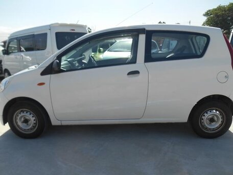 2012 Daihatsu Mira VII, белый, 380000 рублей, вид 3