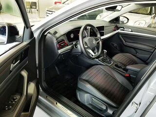 2022 Volkswagen Lavida III Рестайлинг, серебристый, 1886000 рублей, вид 4
