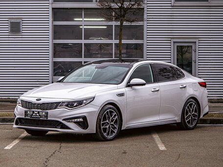 2019 Kia Optima IV Рестайлинг, белый, 1705000 рублей, вид 1