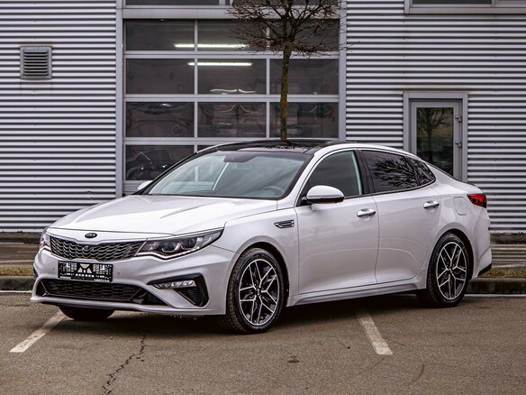 2019 Kia Optima IV Рестайлинг, белый, 1705000 рублей