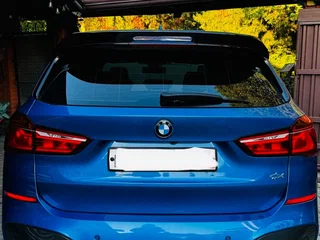 2018 BMW X1 18d xDrive II (F48), синий, 2400000 рублей, вид 3