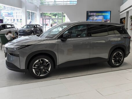 2026 Toyota bZ3X 58.3 kWh, серый, 2695000 рублей, вид 3
