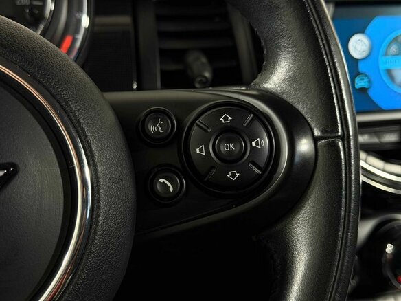 2019 Mini Hatch Cooper III (F55/F56) Рестайлинг, синий, 1749000 рублей - вид 18