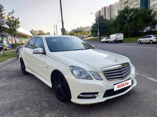 2012 Mercedes-Benz E-Класс 200 7G-Tronic IV (W212, S212, C207), белый, 1599000 рублей, вид 3
