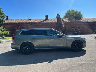 2019 Volvo V60 II, серый, 3400000 рублей, вид 4