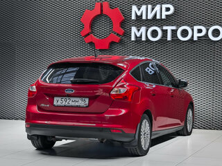 2012 Ford Focus III, красный, 850000 рублей, вид 4