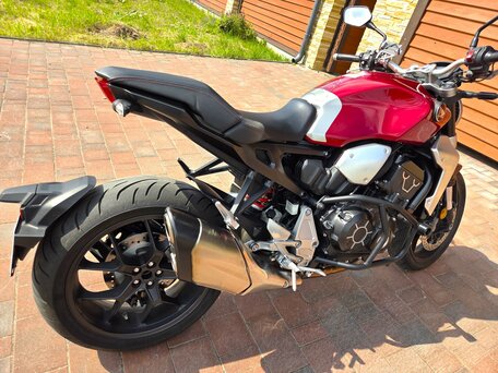 2018 Honda CB 1000R, пурпурный, 875000 рублей, вид 2