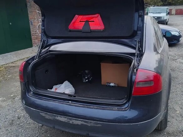 1998 Audi A6 II (C5), синий, 245000 рублей - вид 16