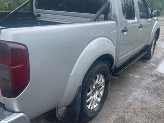 2005 Nissan Navara (Frontier) III (D40), серебристый, 890000 рублей, вид 4