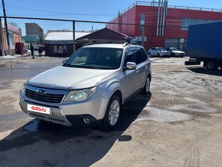 2011 Subaru Forester III Рестайлинг, серебристый, 820000 рублей, вид 1