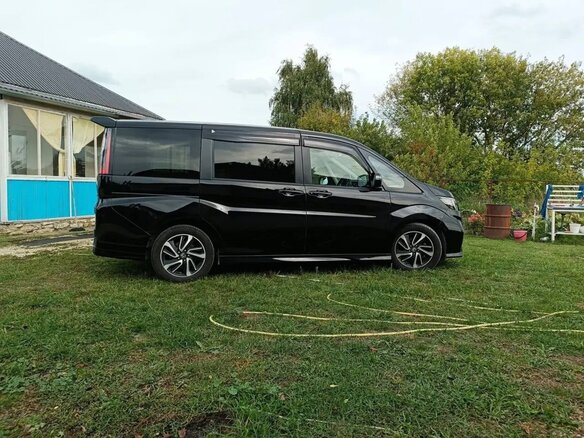 2019 Honda Stepwgn Spada V Рестайлинг, чёрный, 2400000 рублей - вид 3