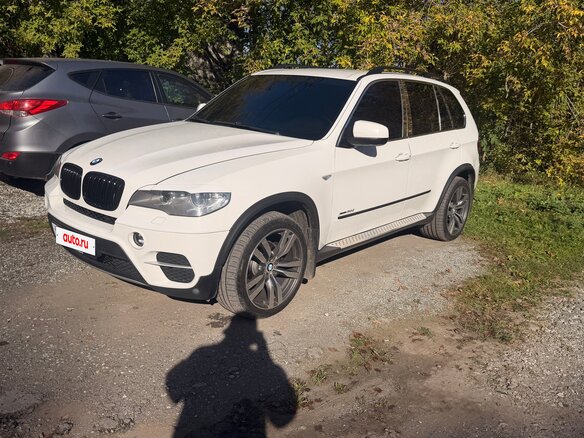 2013 BMW X5 30d II (E70) Рестайлинг, белый - вид 1