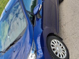2016 Ford Fiesta Mk6 Рестайлинг, синий, 850000 рублей, вид 3