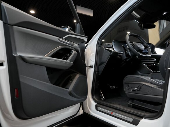 2026 Audi Q5 L III (GU), белый, 6500000 рублей - вид 17