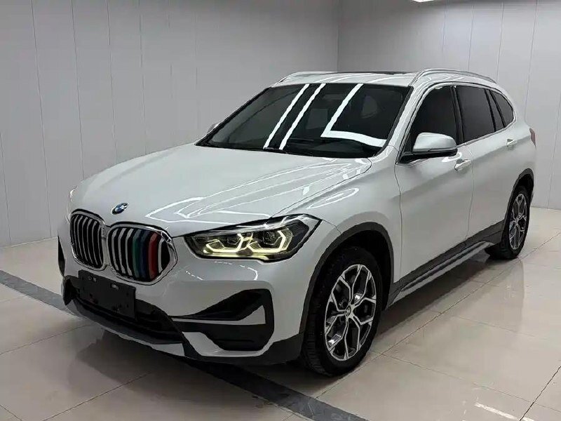 Открыть фотографии: BMW X1 II (F48) Рестайлинг