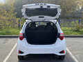 2017 Toyota Vitz III (XP130) Рестайлинг 2, белый, 880000 рублей - вид 5