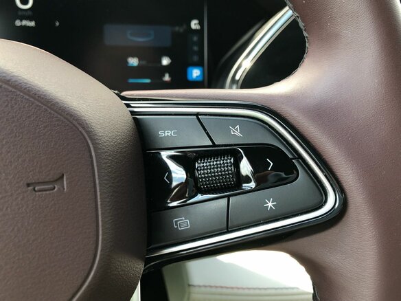 2024 Geely Monjaro I, серый, 3200000 рублей - вид 12