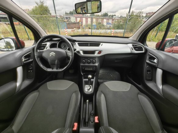 2010 Citroen C3 II, красный - вид 9