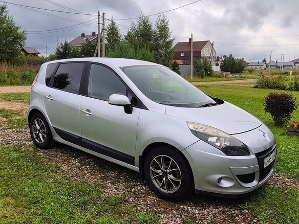 2009 Renault Scenic III, серебристый, 545000 рублей