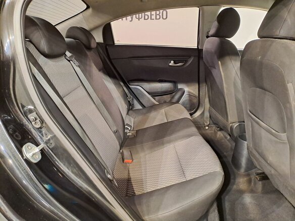 2018 Kia Rio IV, чёрный, 1025000 рублей - вид 16