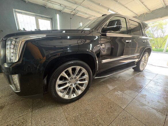 2018 Cadillac Escalade IV, чёрный, 5500000 рублей - вид 10