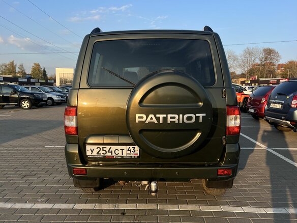 2015 УАЗ Патриот I Рестайлинг 2, зелёный, 890000 рублей - вид 4