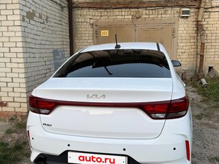 2021 Kia Rio IV Рестайлинг, белый, 1289000 рублей, вид 5