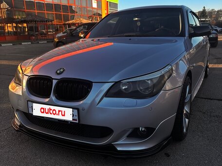 2005 BMW 5 серии 525i V (E60/E61), серебристый, 1000050 рублей, вид 4