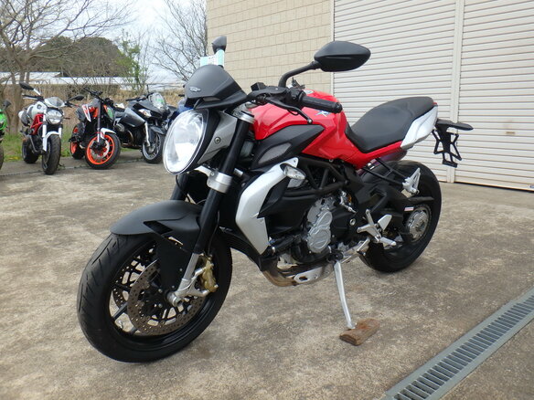 2013 MV Agusta Brutale 675, красный, 510000 рублей - вид 8