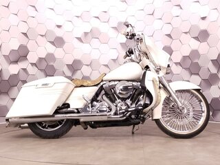2015 Harley-Davidson Street Glide Special, белый, 1499000 рублей, вид 3