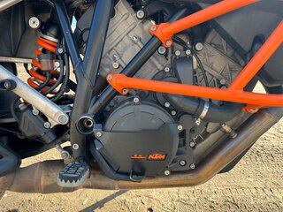 2015 KTM 1050 Adventure, чёрный, 899000 рублей, вид 4
