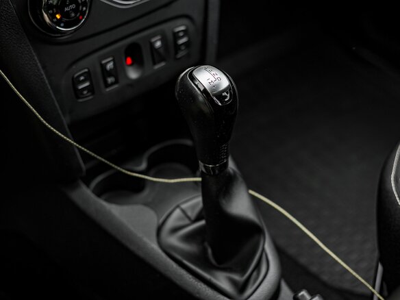 2015 Renault Logan I Рестайлинг, красный - вид 7
