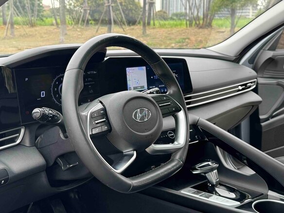 2022 Hyundai Elantra VII (CN7), серебристый - вид 6