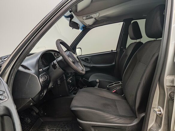 2016 Chevrolet Niva I Рестайлинг, серый, 630000 рублей - вид 14